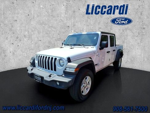 Used 2020 Jeep Gladiator Sport w/ Quick Order Package 24S AWD/4WD image 3