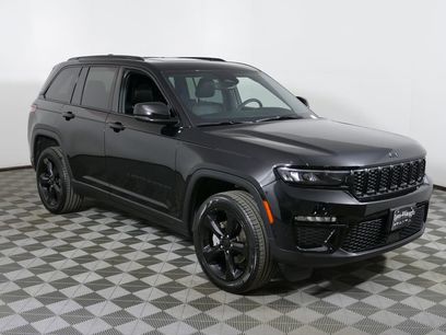 Used 2024 Jeep Grand Cherokee Limited w/ Black Appearance Package
