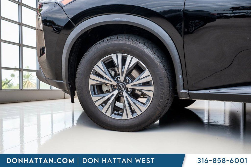 Used 2023 Nissan Rogue SV FWD image 28