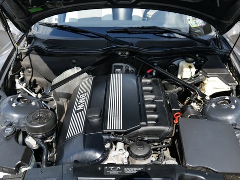 Used 2004 BMW Z4 2.5i image 43