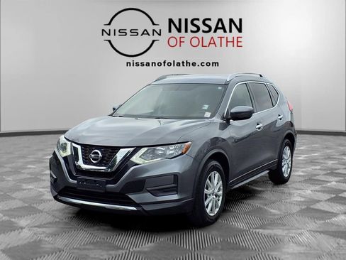 Used 2017 Nissan Rogue SV FWD image 1