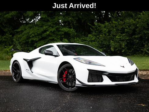 Used 2026 Chevrolet Corvette Z06 w/ Z07 Performance Package RWD image 1