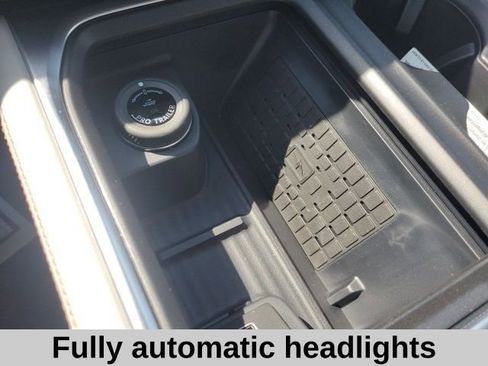 New 2025 Ford Expedition Max Active image 9