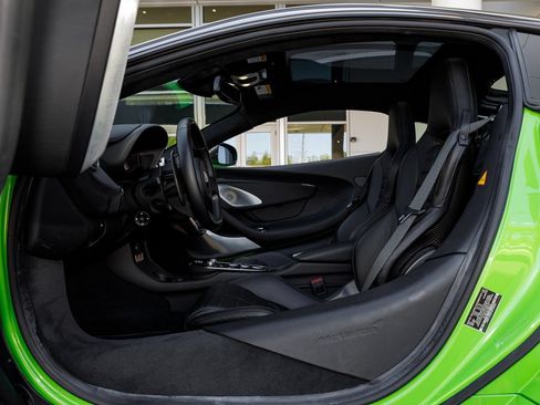 Used 2025 McLaren GTS RWD image 29