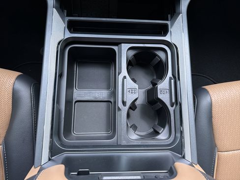 New 2025 Ford F250 Lariat w/ Lariat Ultimate Package image 30