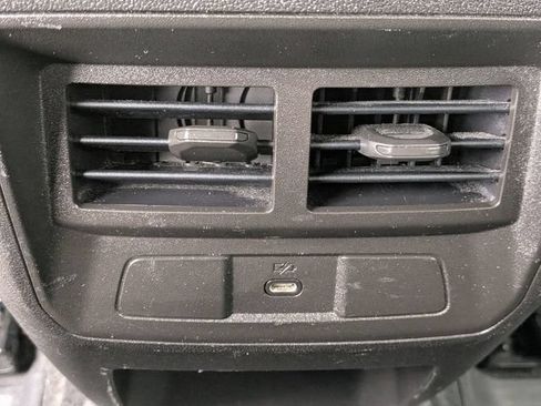 Used 2023 Chevrolet Colorado LT w/ LT Convenience Package II RWD image 19