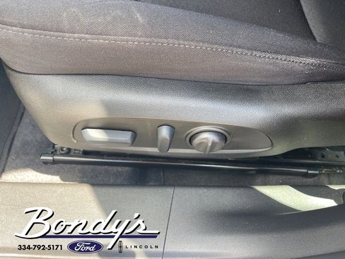 Used 2023 Chevrolet Malibu LS w/ Driver Confidence Package image 12