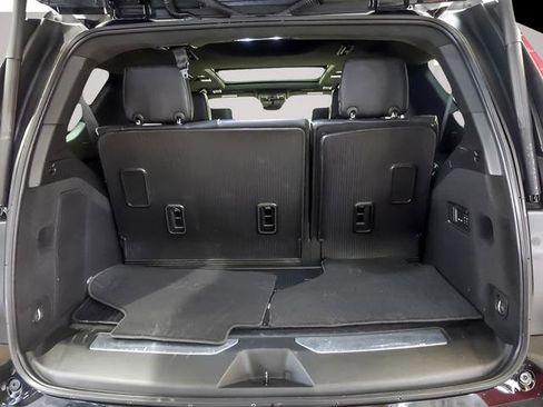 Used 2023 Cadillac Escalade Sport Platinum w/ LPO, ONYX Package AWD/4WD image 31
