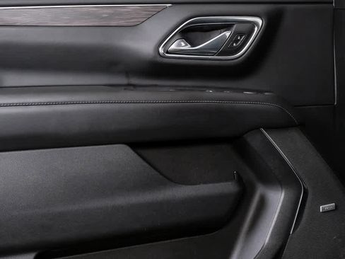 Used 2023 Chevrolet Tahoe LT RWD image 6