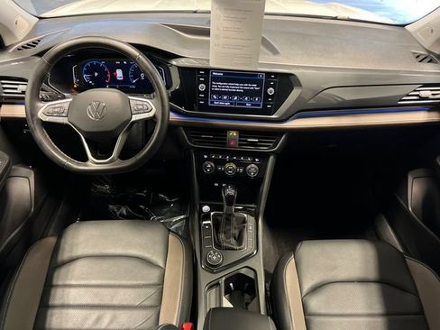 Certified 2024 Volkswagen Taos SEL AWD/4WD image 18