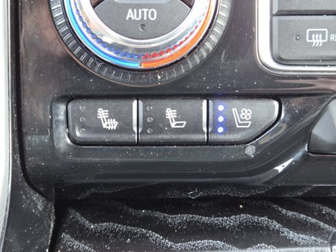 Used 2023 GMC Yukon Denali AWD/4WD image 8
