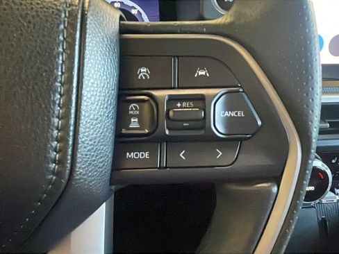 Used 2025 Toyota 4Runner Limited image 21