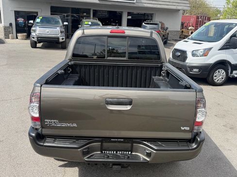 Used 2012 Toyota Tacoma 4x4 Double Cab w/ TRD Sport Pkg image 21