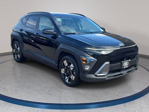 Used 2024 Hyundai Kona SEL FWD image 4