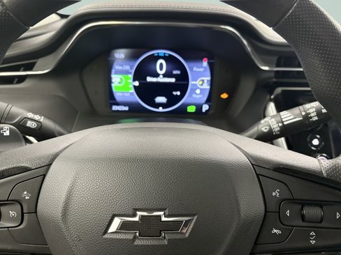 Used 2023 Chevrolet Bolt EUV LT image 30