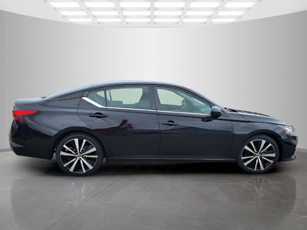 Used 2022 Nissan Altima 2.5 SR FWD image 5