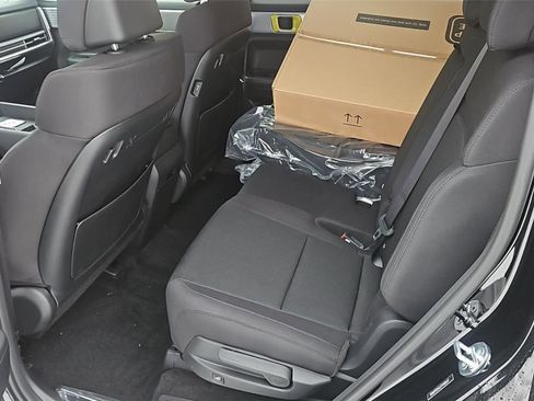 New 2026 Hyundai Santa Fe SE image 11