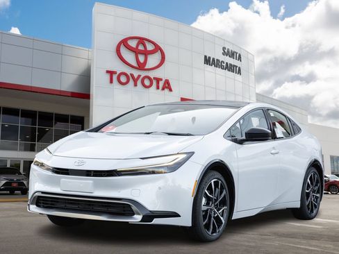 New 2026 Toyota Prius Plug-In Hybrid FWD image 1