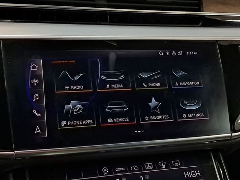 Used 2021 Audi A8 L 4.0T w/ Executive Plus Package image 51