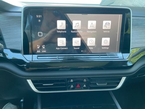 New 2026 Volkswagen Atlas SEL image 49