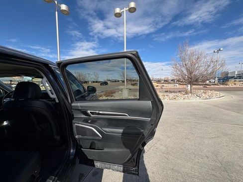 Used 2025 Kia Telluride S image 28