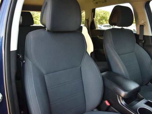Used 2016 Kia Sorento FWD image 32