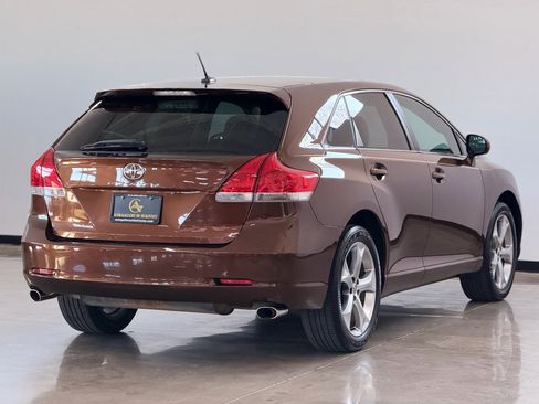 Used 2011 Toyota Venza image 7