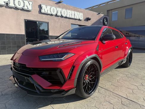 Used 2024 Lamborghini Urus Performante image 2