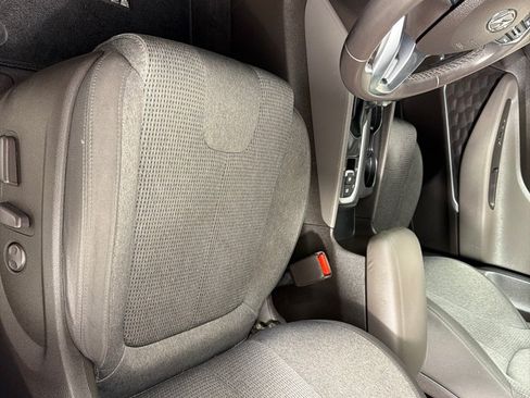 Used 2020 Hyundai Santa Fe SEL w/ Convenience Package FWD image 12