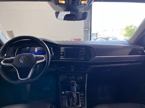 Used 2023 Volkswagen Jetta SE w/ Panoramic Sunroof Package image 20