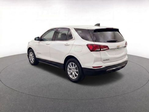 Used 2024 Chevrolet Equinox LT w/ LPO, Floor Liner Package FWD image 5