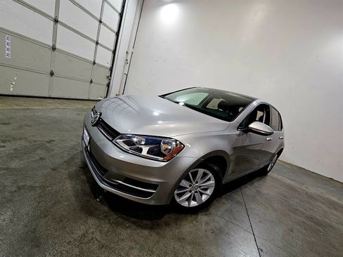 Used 2016 Volkswagen Golf S FWD image 12