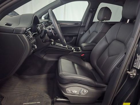 Certified 2026 Porsche Macan Turbo AWD/4WD image 14