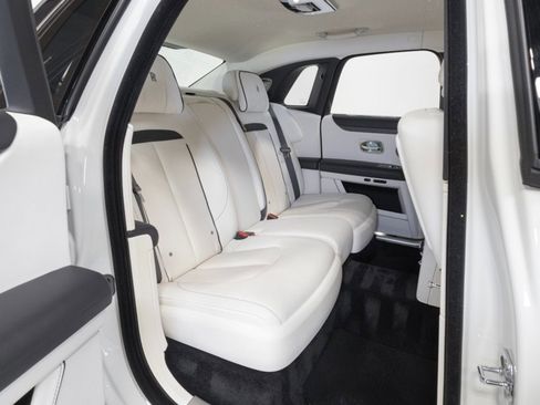 Used 2022 Rolls-Royce Ghost w/ Ghost Package AWD/4WD image 69