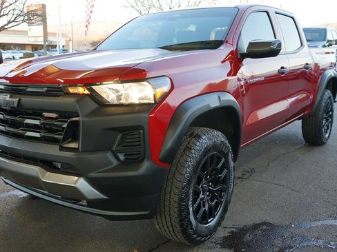 Used 2025 Chevrolet Colorado Trail Boss AWD/4WD image 7