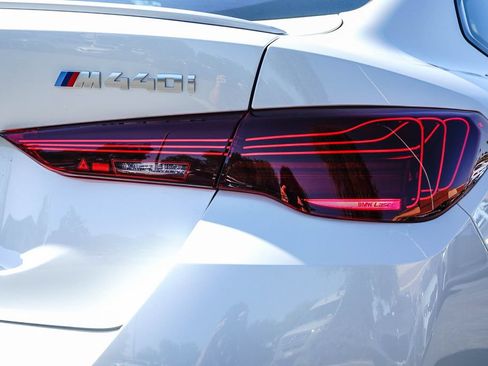 Used 2025 BMW M440i RWD image 7