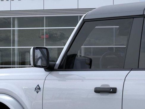 New 2026 Ford Bronco Outer Banks image 22