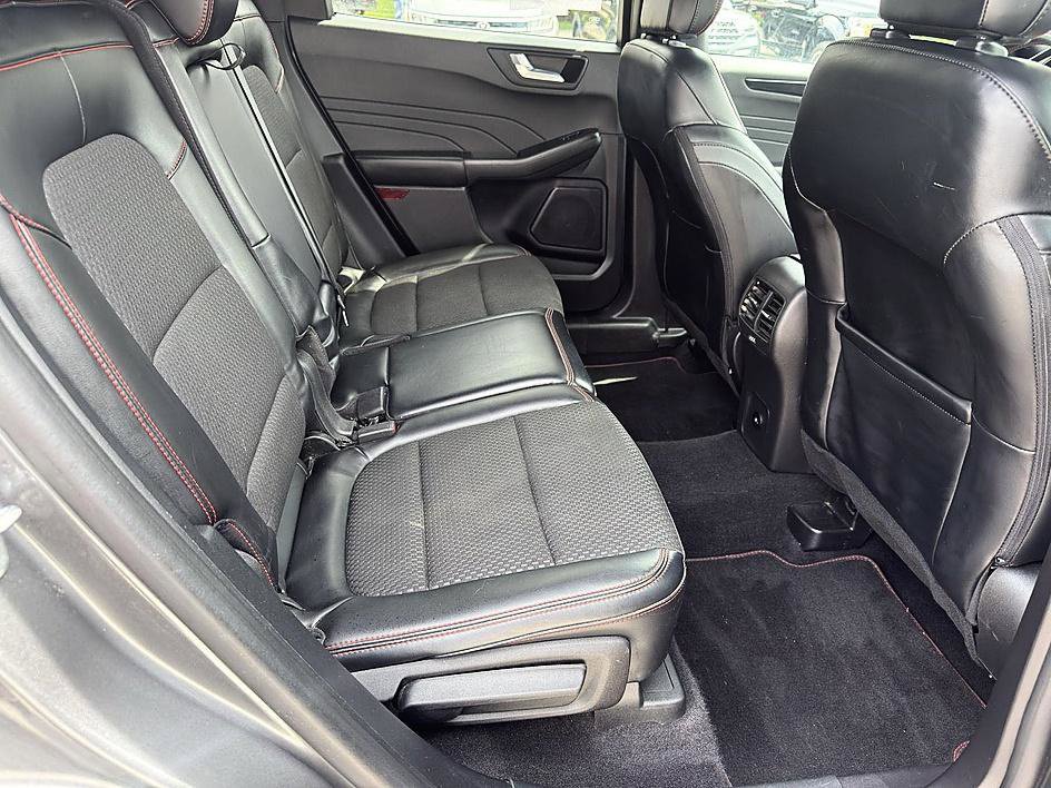 Used 2023 Ford Escape ST-Line w/ Tech Pack #1 AWD/4WD image 11