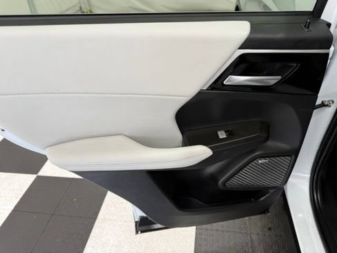 Used 2025 Mitsubishi Outlander SE AWD/4WD image 20