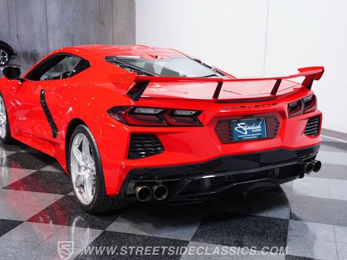 Used 2021 Chevrolet Corvette Stingray Preferred Cpe w/ Z51 Performance Package RWD image 8