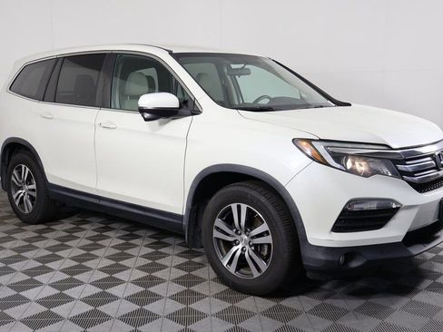 Used 2016 Honda Pilot EX image 2