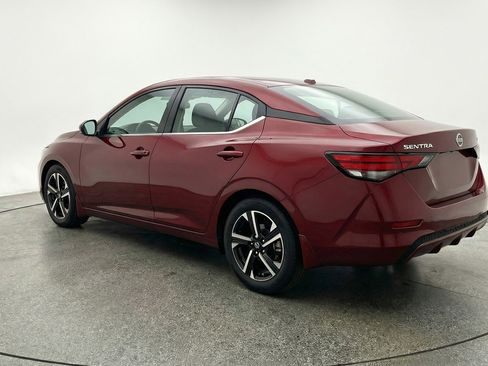 Used 2025 Nissan Sentra SV image 5