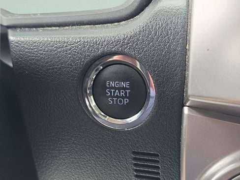 Used 2021 Toyota 4Runner Limited AWD/4WD image 40