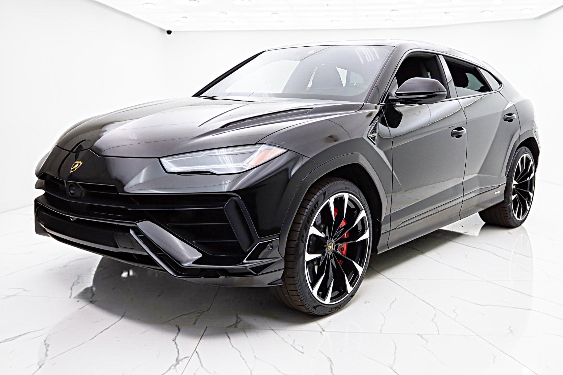 Used 2024 Lamborghini Urus S AWD/4WD image 2