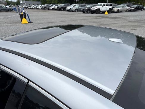 Used 2017 Honda Accord EX-L image 5
