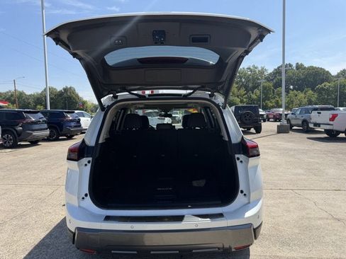 Used 2024 Nissan Rogue SL w/ SL Premium Package AWD/4WD image 10