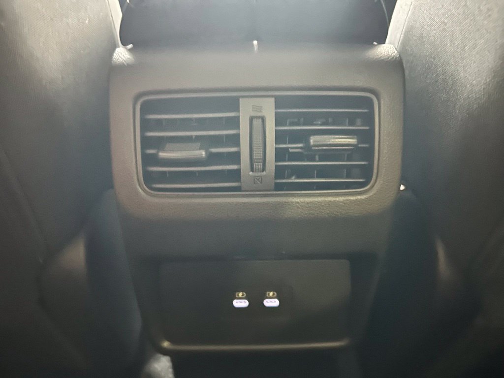 Used 2024 Nissan Rogue SV AWD/4WD image 22