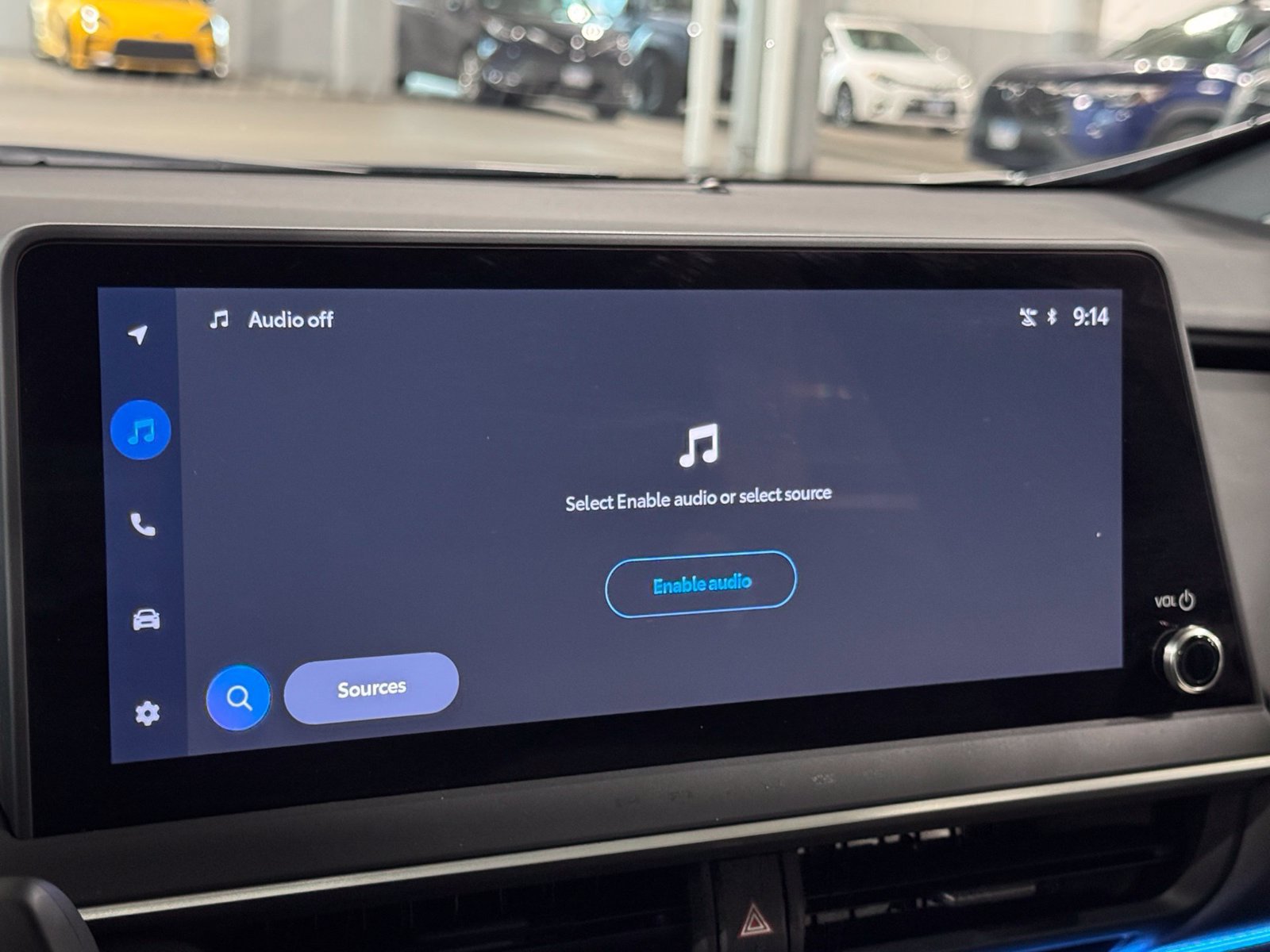 Used 2025 Toyota Prius XLE AWD/4WD image 18