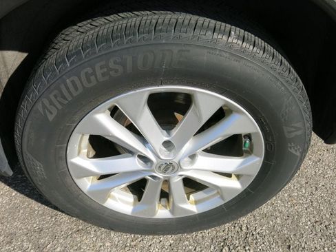 Used 2015 Nissan Rogue SV AWD/4WD image 33