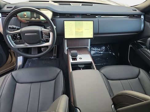 New 2026 Land Rover Range Rover SE image 9